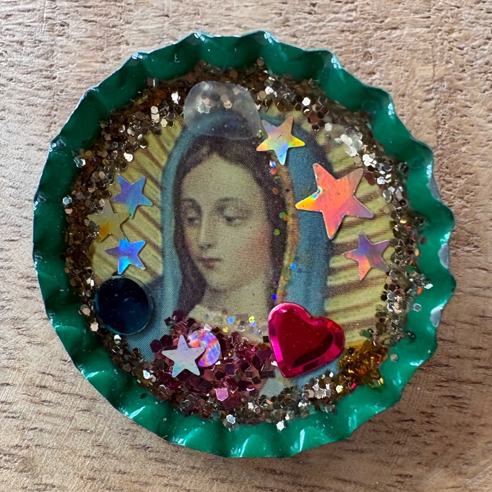 From Santa Fe, NM a Hand-Crafted Virgin Mary Bottlecap Shrine Pin with Sequins - Picture 2 of 7